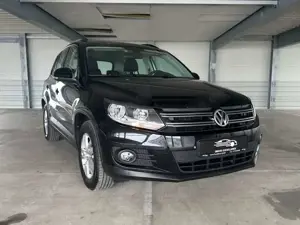 Volkswagen Tiguan RFK PDC BT SH Display ISO TEMP