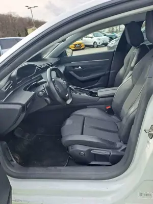 Peugeot 508 SW Hybrid 225 Allure Pack Bild 4