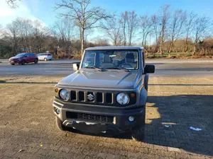 Suzuki Jimny 4-Sitzer (PKW) 1. Hand
