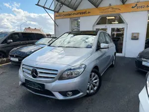 Mercedes-Benz B 180 PANORAMA-SCHIEBEDACH/AHK/KLIMA/SHZ