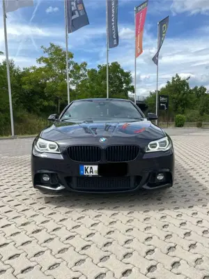 BMW 530 M Sportpaket LCI HUD DigiTacho Schiebedach