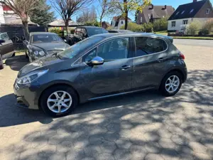 Peugeot 208 1.6 HDi Active 99PS Euro6 *Kamera+8xRei+LED*