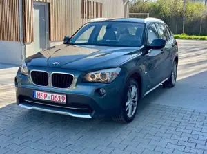 BMW X1 18 d sDrive AHK / SITZHEIZUNG / TEMPOMAT