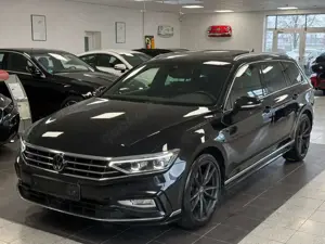 Volkswagen Passat Variant Elegance 4Motion/Kamera/Panorama/R-Line/8Fach/AHK