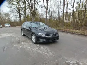Volkswagen Passat Variant Business 2.0TDI DSG Navi SHZ ACC