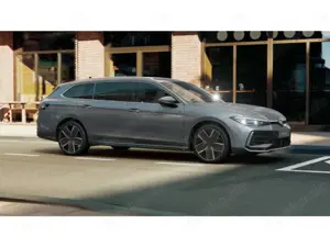 Volkswagen Passat Variant 2.0 TDI R-Line DSG NAVI HUD PANO Bild 4