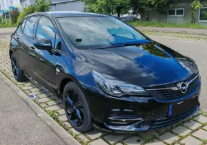 Opel Astra sehr gepflegt mit neuem Turbolader