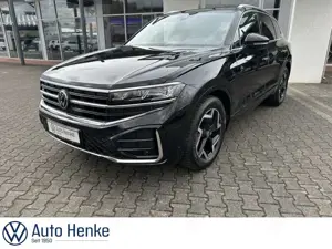 Volkswagen Touareg 3.0 TDI DSG R-LINE + 4MOTION + REAR-VIEW Klima