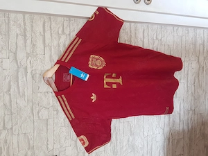 3 Wunderschöne Neue Ungetragene FC Bayern München Trikots XL...