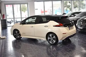 Nissan Leaf 40 kWh N-Connecta Navi 360° Kamera 1-Hand