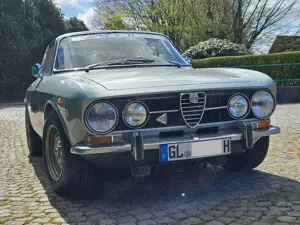 Alfa Romeo 1750 Alfa Romeo 1750 GT Veloce GTV unrestauriert Top Originalzustand