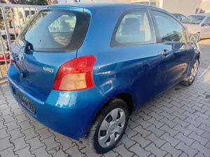 Toyota Yaris 1.0 HU  AU Neu! Bild 3