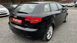 Audi A3 1.8 Ambition*Tüv Neu*Scheckheft*2.Hand* Bild 5