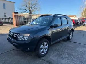 Dacia Duster 1.2 aus 1. HAND, TÜV NEU Bild 2