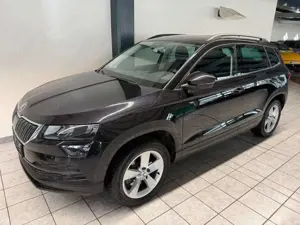 Skoda Karoq Ambition 4x4 AHK ACC Navi Assist SHZ
