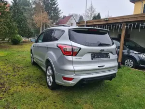 Ford Kuga 1.5 EcoBoost 4x4 Aut. ST-Line Bild 3