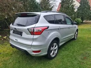 Ford Kuga 1.5 EcoBoost 4x4 Aut. ST-Line Bild 4