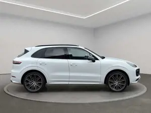 Porsche Cayenne *Pano*Matrix*Approved Garantie* Bild 3