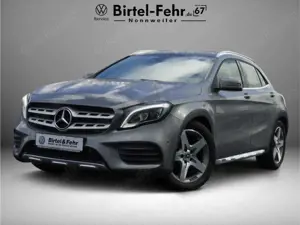 Mercedes-Benz GLA 200 AMG Line Automatik Pano LED