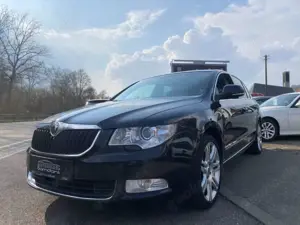 Skoda Superb Elegance*AUTOMATIK*LEDER*BLUETOOTH*XENON