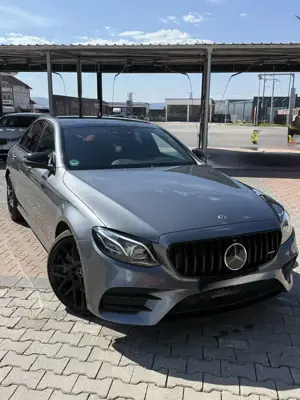 Mercedes-Benz E 400 d 4Matic 9G-TRONIC AMG Line - Night Paket