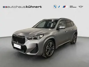 BMW iX1 xDrive30 ///M-Sport ACC SpurAss AHK Navi
