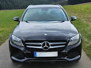 Mercedes-Benz C 220 C 220 (BlueTEC) d T 7G-TRONIC Avantgarde