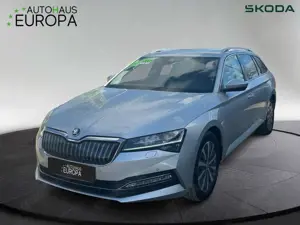 Skoda Superb Combi 1.4 TSI DSG Style iV AHK ACC StandHZ Navi Ka