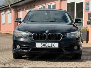 BMW 118 d Sport Line Bild 2