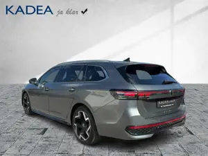 Volkswagen Passat Variant 2.0 TDI R-Line Autom ACC+LED+NAVI Bild 3