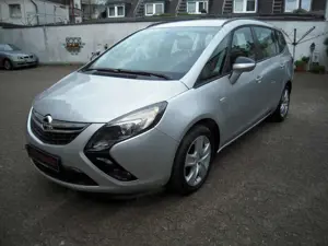 Opel Zafira Tourer Edition mit Navi u Fahrradträger!!