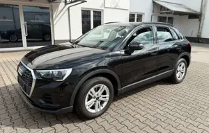 Audi Q3 45 TFSI e basis NAVI/AHK/LED/