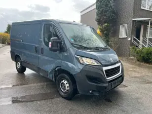 Peugeot Boxer Kasten 328 L1H1 Pro BlueHDi 120 StopStart Bild 3