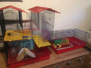 Hamsterkäfige zu verschenken
