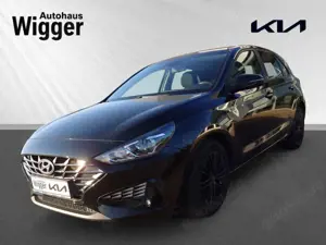 Hyundai i30 1.0 T-GDI Edition 30 PDC/SHZ/RFK/Klimaautomatik
