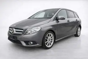 Mercedes-Benz B 200 SportsTourer*LEDER*NAVI*SHZ*PDC