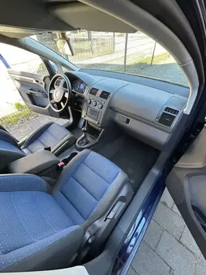 Volkswagen Touran 2.0 TDI Trendline Bild 5