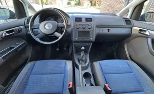 Volkswagen Touran 2.0 TDI Trendline Bild 3