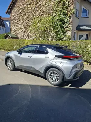 Toyota C-HR Toyota C-HR 5 Türen Team D2,01Plug-in Hibrid Stufe Bild 4
