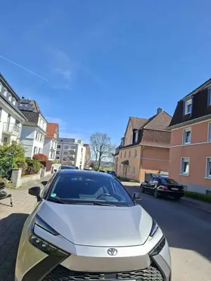 Toyota C-HR Toyota C-HR 5 Türen Team D2,01Plug-in Hibrid Stufe Bild 3