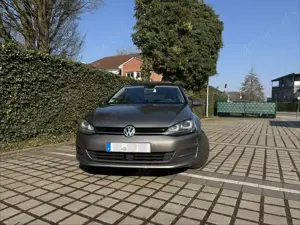 Volkswagen Golf Lounge BMT