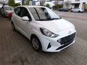 Hyundai i10 APPLE CAR PLAY SHZ LHZ KAMERA KLIMAAUT.