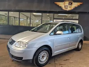 Volkswagen Touran 2.0 TDI Trendline Klima/AHK/NAVIGATION