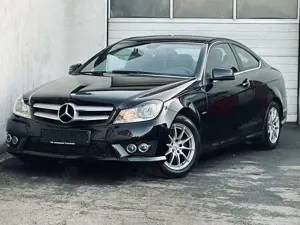 Mercedes-Benz C 180 Coupe BlueEfficiency AMG-Line*Navi*SHZ*TÜV