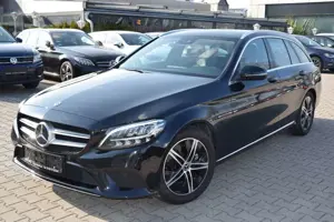 Mercedes-Benz C 200 C 200,Led Kamera,A-Hold,Schaltwippen,1 Hand,