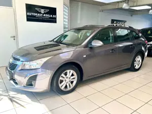 Chevrolet Cruze 1,7 CDTI Station Wagon LT+/Klimaautomatik