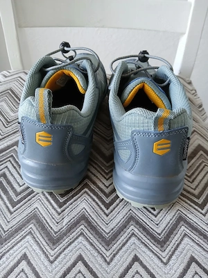 Trekkingschuhe Bild 2