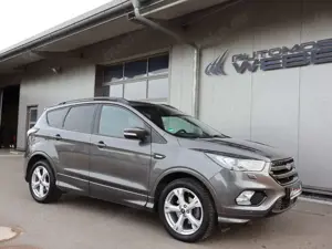 Ford Kuga 1.5 EcoBoost 2x4 ST-LINE *AHK*NAVI*XENON*KAMERA*