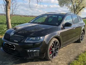 Skoda Octavia Octavia III Combi Combi 2.0 TSI DSG RS 230