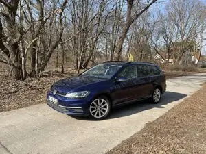 Volkswagen Golf Variant Golf VII 2.0 TDI *LED*APP*AHK*PANO*